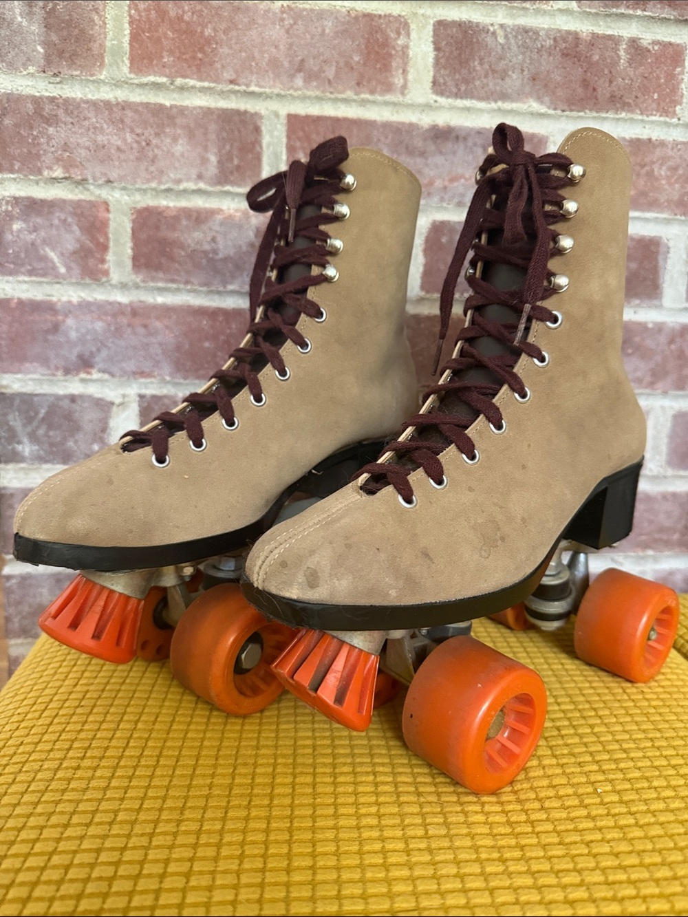 Roller Skates 8 vintage Nash cruisers